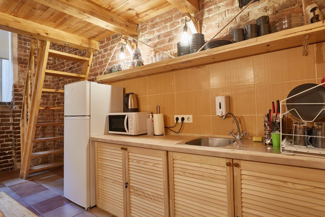 Shelter Apartment Лвив Екстериор снимка