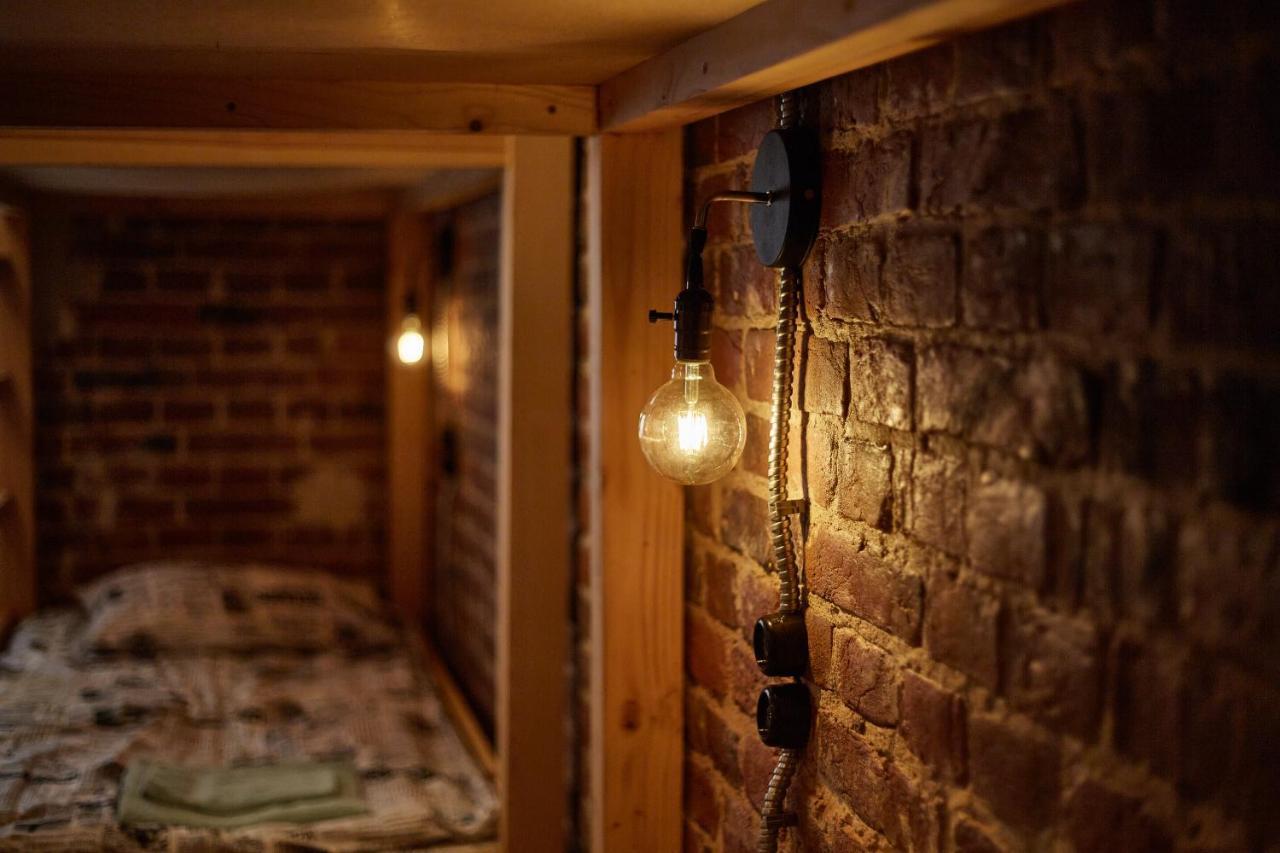 Shelter Apartment Лвив Екстериор снимка